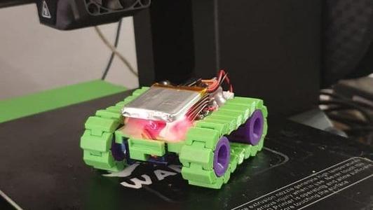 RC Tank Chassis (Printable tracks)