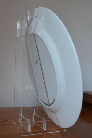 Laser cut decorative plate stand