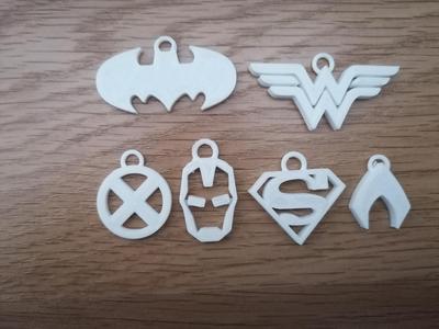 Superhero keychain superheroes Superman Batman Wonderwoman Ironman