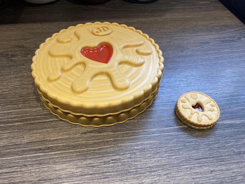 Giant Jammy Dodger Biscuit Box