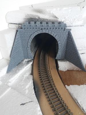 HO tunnel for 1 lane with support