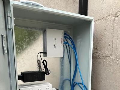 Unifi US-8-60 Switch Wall Mount