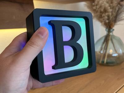 Lightbox B // Build words yourself, modular & LED