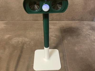 Cat Repeller Stand
