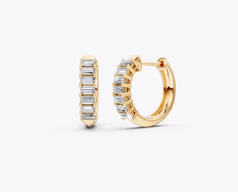 N ER015 Huggie earring with baguette diamonds