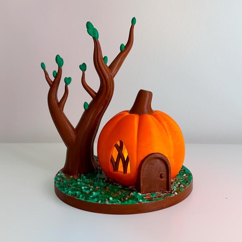 Pumpkin House Lamp