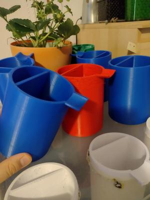 Hydroponic pot with syphon