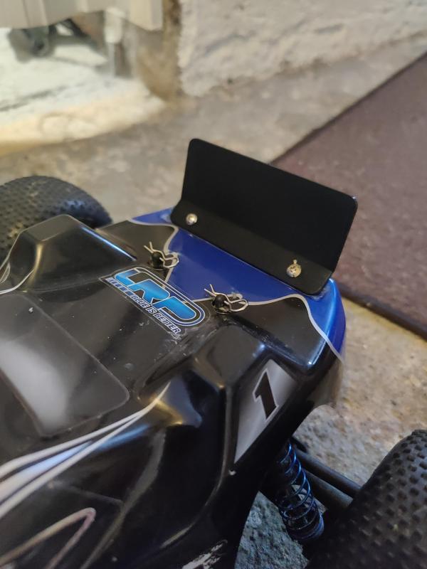 LRP twister truggy wing