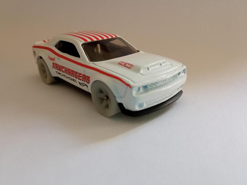 Wheel and tire for Dodge Demon Hot Wheels