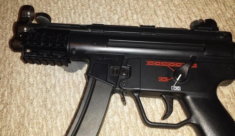 Airsoft MP5K  Rail grip