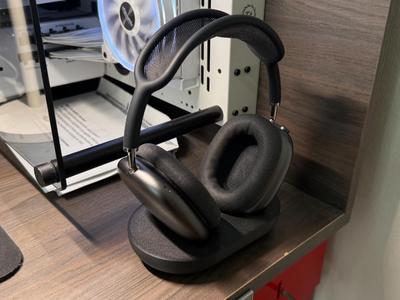 Airpods Max Stand with Sleep and Charging Support