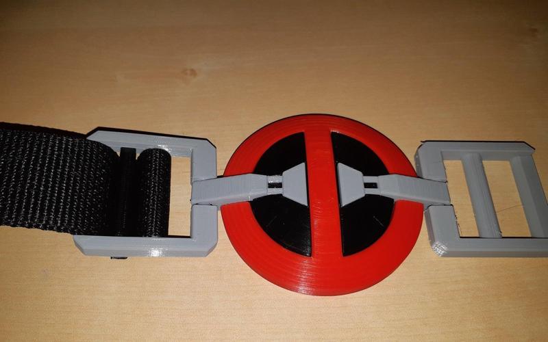 Deadpool Belt Buckle Seperate Coloured Parts
