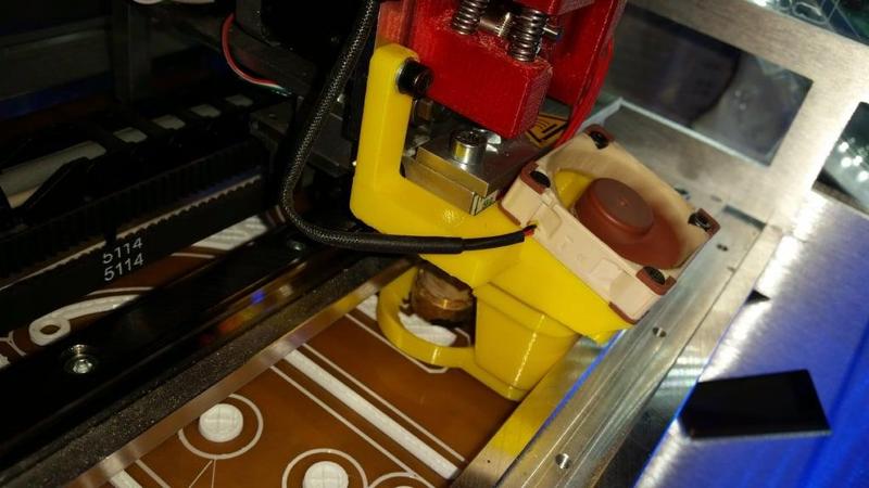 Center Fan für Renkforce RF1000