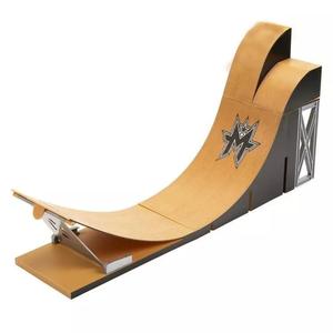 diorama MEGA skate park track