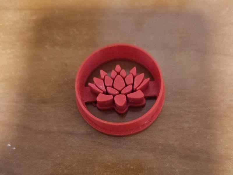 Lotus flower cutter