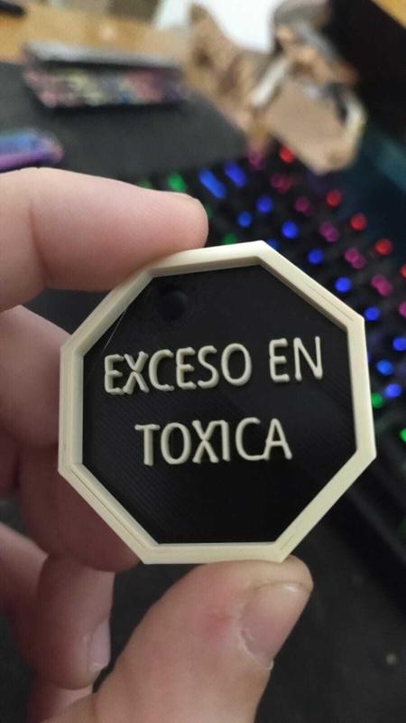 Key ring "Excess in Toxica".