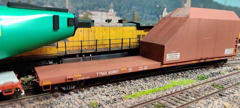 1/87 scale Boeing tail car