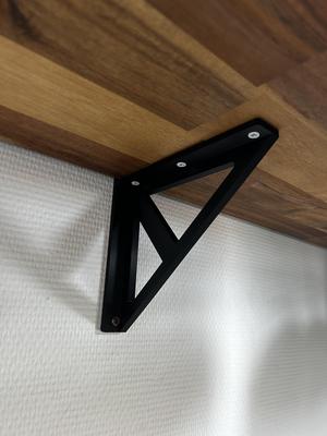 Shelf support