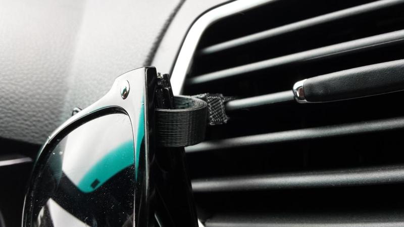 Customizable Car Vent Sunglass Holder v2.0