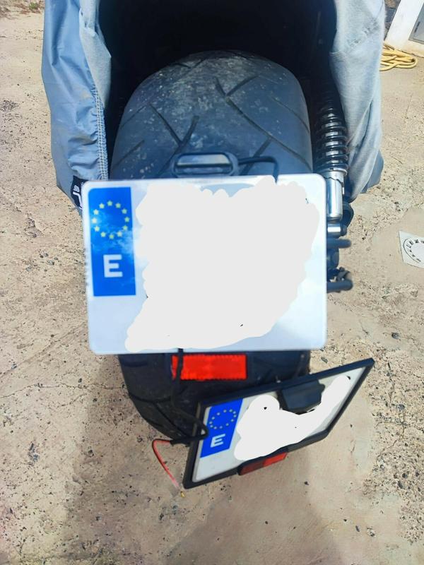 License plate holder