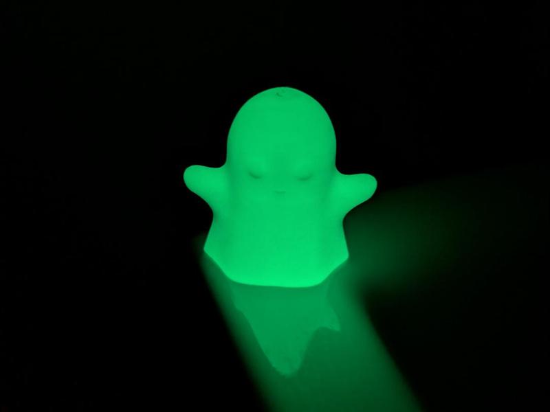 Little Ghost - Small Spirit Glow in the dark 