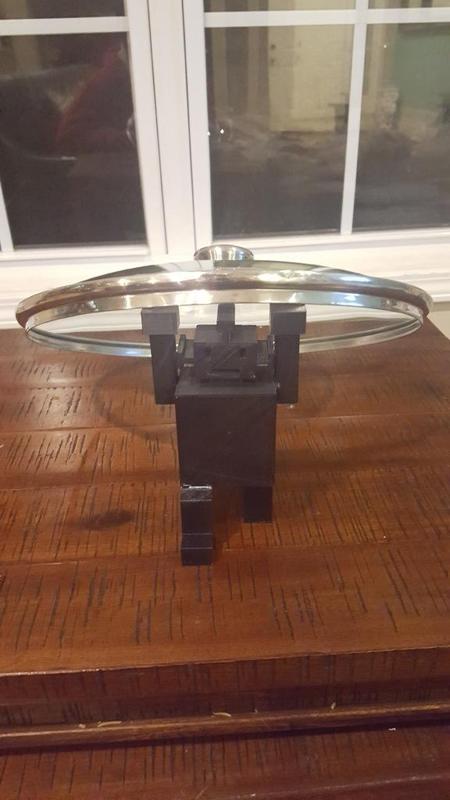 Robbie The Robot Holder