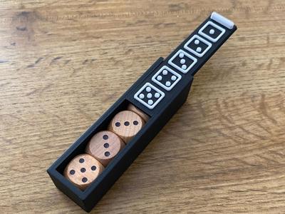 Dice box