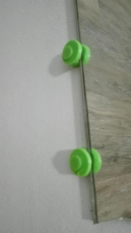 fixation to stare a mirror on the wall