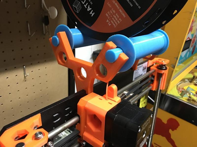Prusa i3 Rolling Stand (remix of Universal Spool Roller)