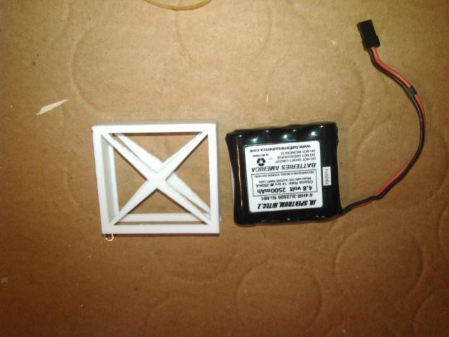 RC receiver battery holder