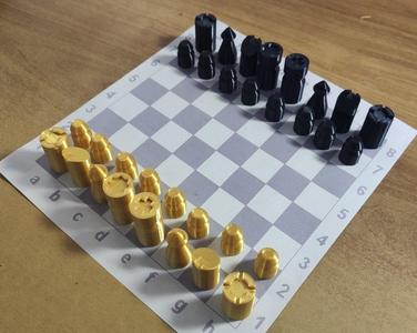 Simple printer-friendly chess set