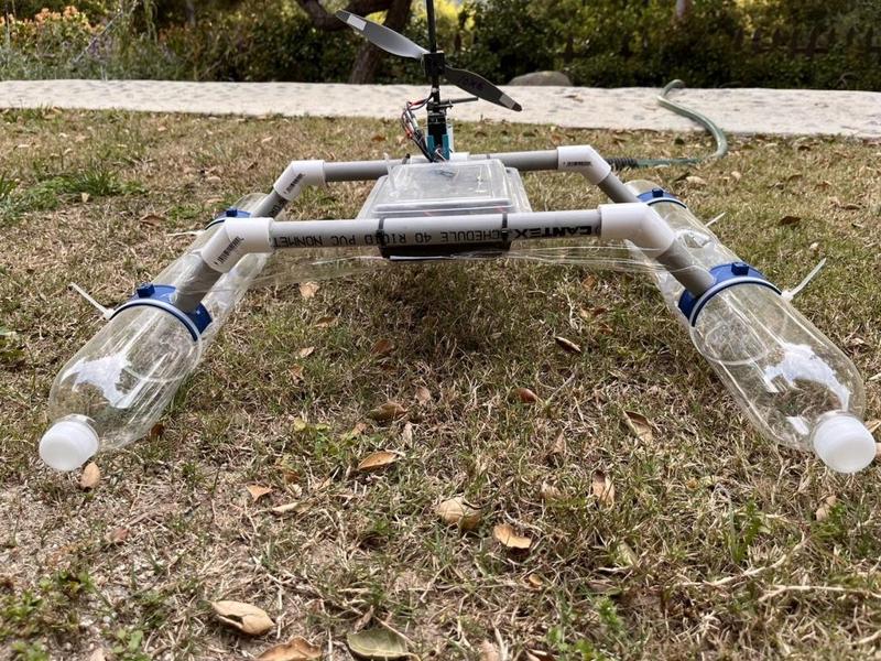 Another Minimalistic Soda Bottle Pontoon Rescue Boat