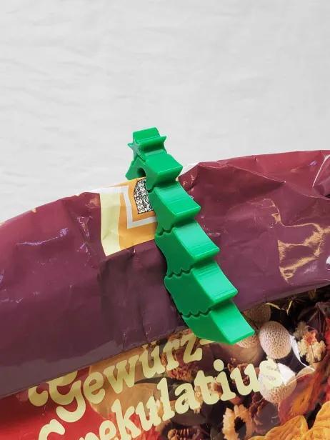 Christmas Tree Chip Clip