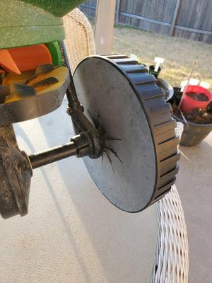 Scotts Turf Builder EdgeGuard Mini Broadcast Spreader Wheel Cover