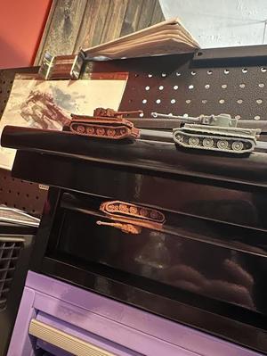 1:160 Scale Tiger 1 tank with slots for magnets