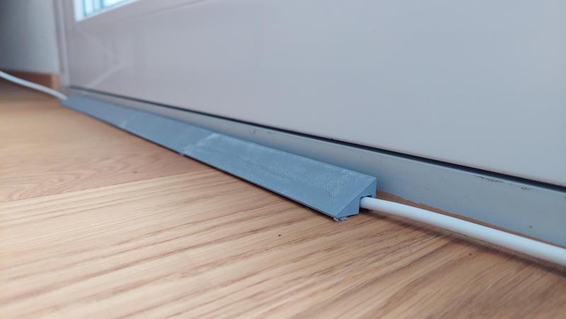 Modular cable duct/ Modulare Kabelbrücke