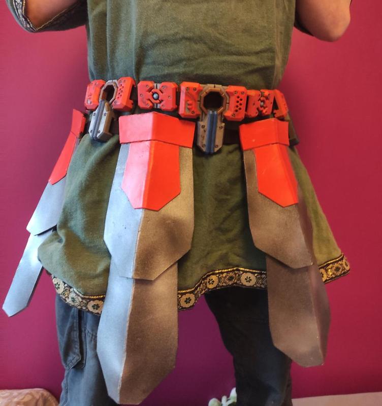 Sci-Fi Dominion-style Sectioned Belt