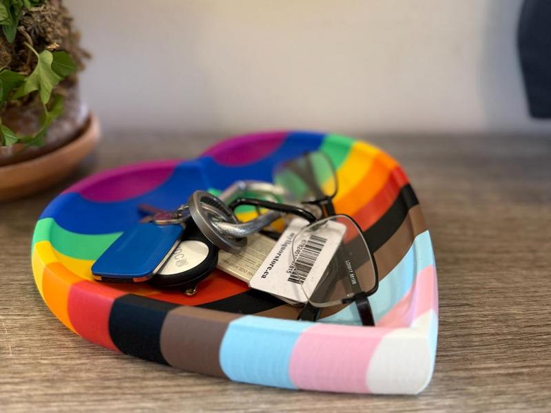 Progress Pride Heart Dish