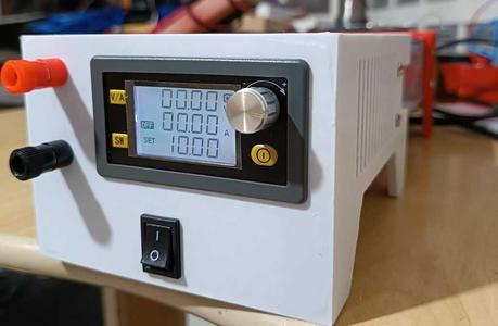 Variable power supply case
