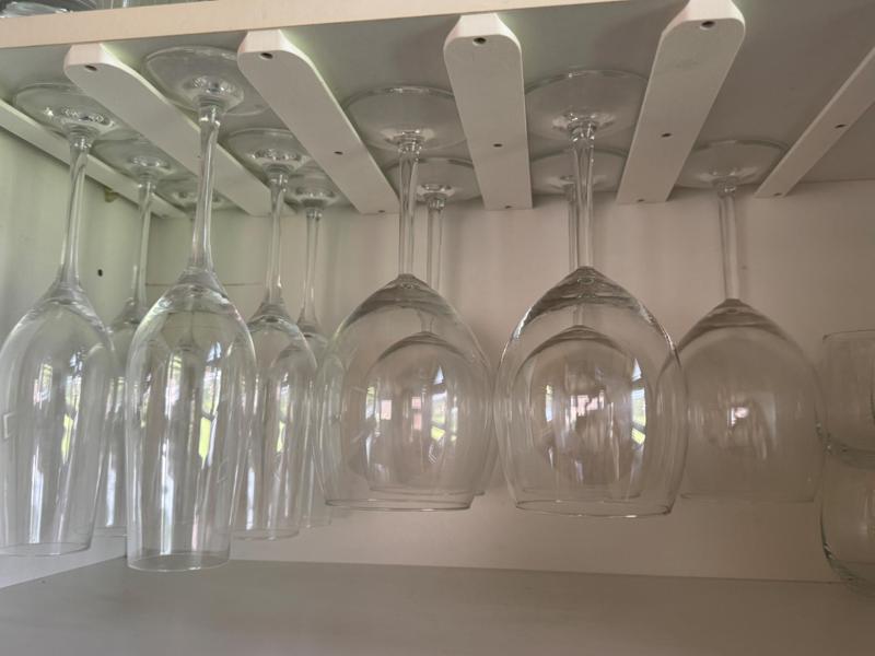 Wine Glass/Champagne Flute Holder