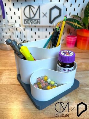 Slalom Desk Organizer