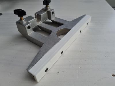 Dewalt 18V Router - Edge Guide Extension