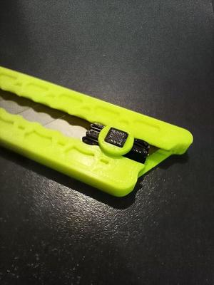 AVE- OLFA blade holder - Spring MOD