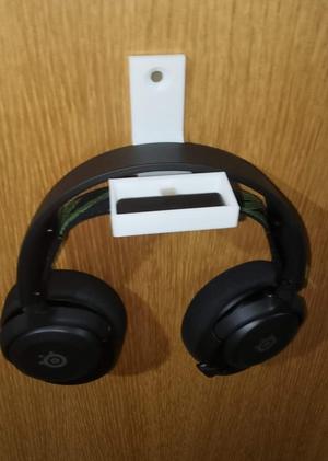 Soporte para cascos con almacenaje de micro usb