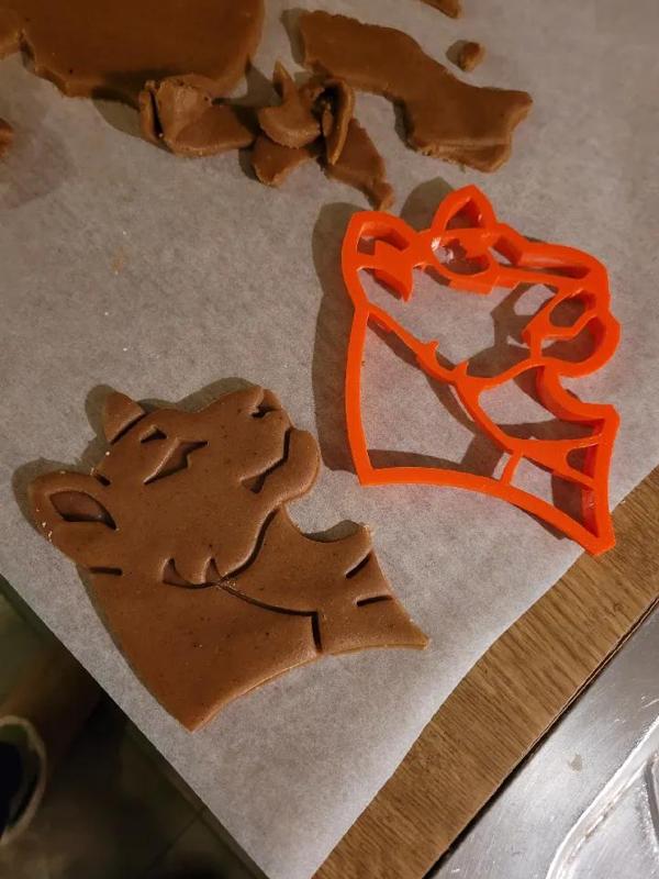 Lioness gingerbread cutter   