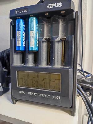 Stand for aku chareger Opus BT-C3100 / Stojánek pro nabíječku Opus BT-C3100   