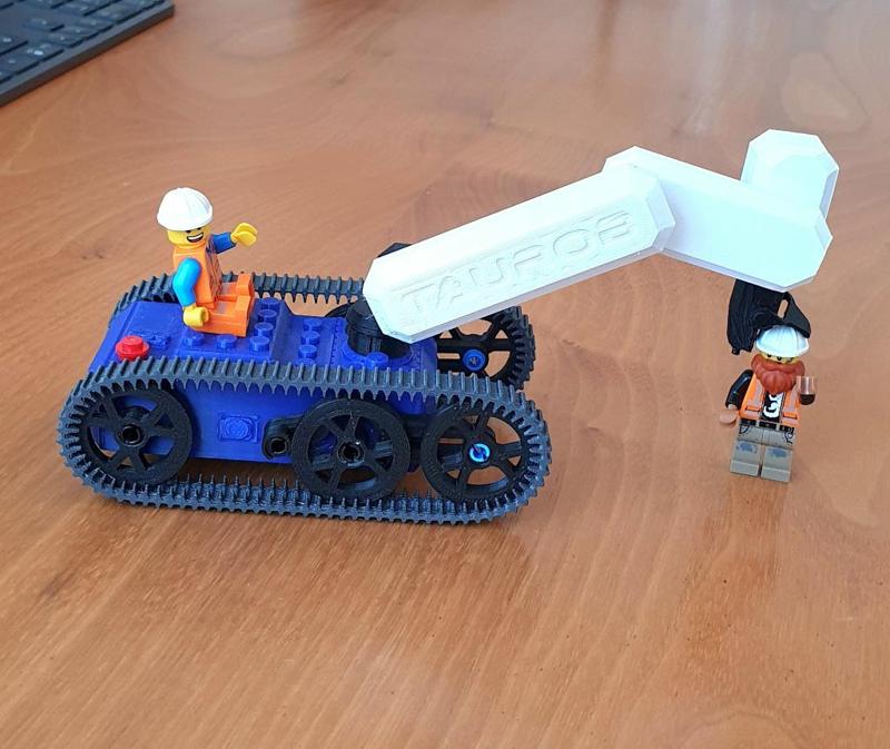 Taurob Operator Robot (LEGO compatible)