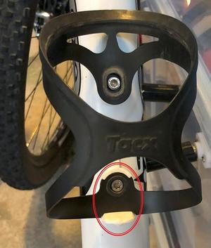 Tacx Dao Bottle Cage Pin