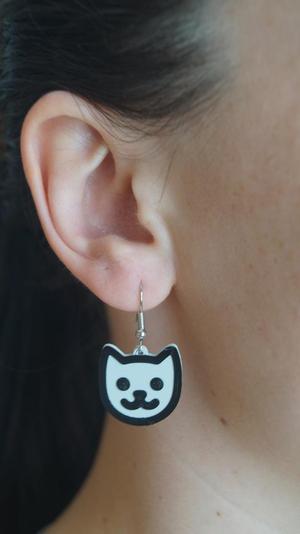 Cute cat earring