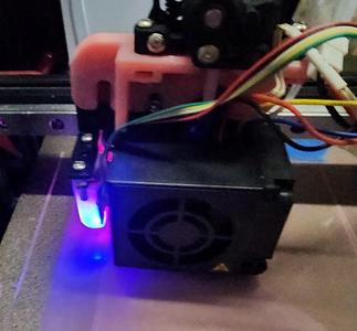 Modify the Sherpa Mini Extruder master holder to accommodate the installation of the BLTouch bracket.
